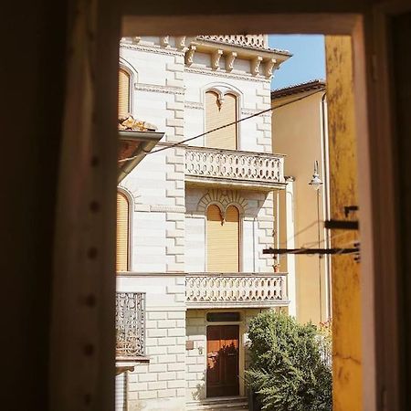 Casa Vacanze L'Angolo Fiorito Bettolle Dış mekan fotoğraf