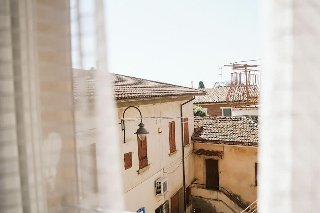 Casa Vacanze L'Angolo Fiorito Bettolle Dış mekan fotoğraf
